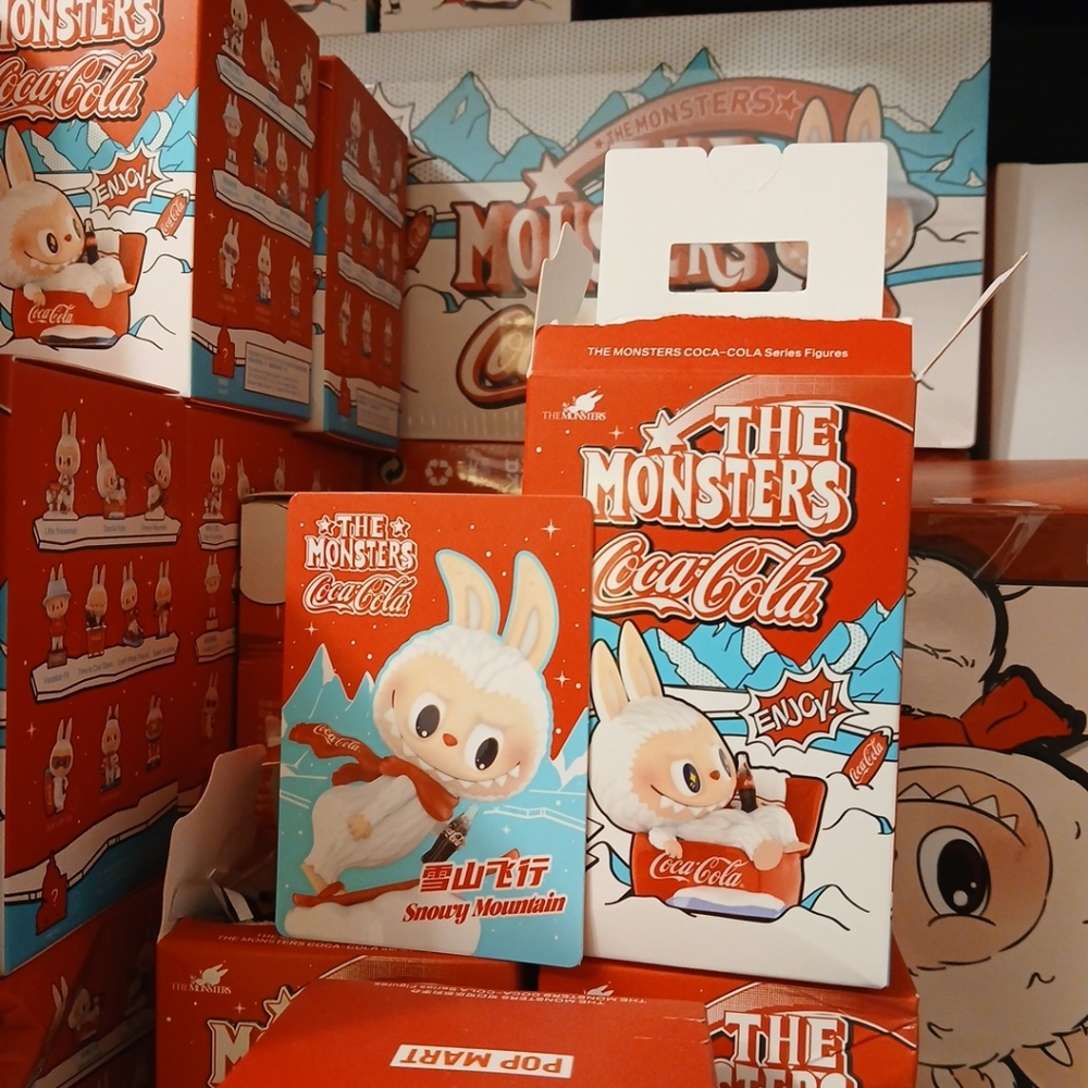 Coca-Cola The Monsters Snowy Mountain Collectible Rare Discontinued New Open Box